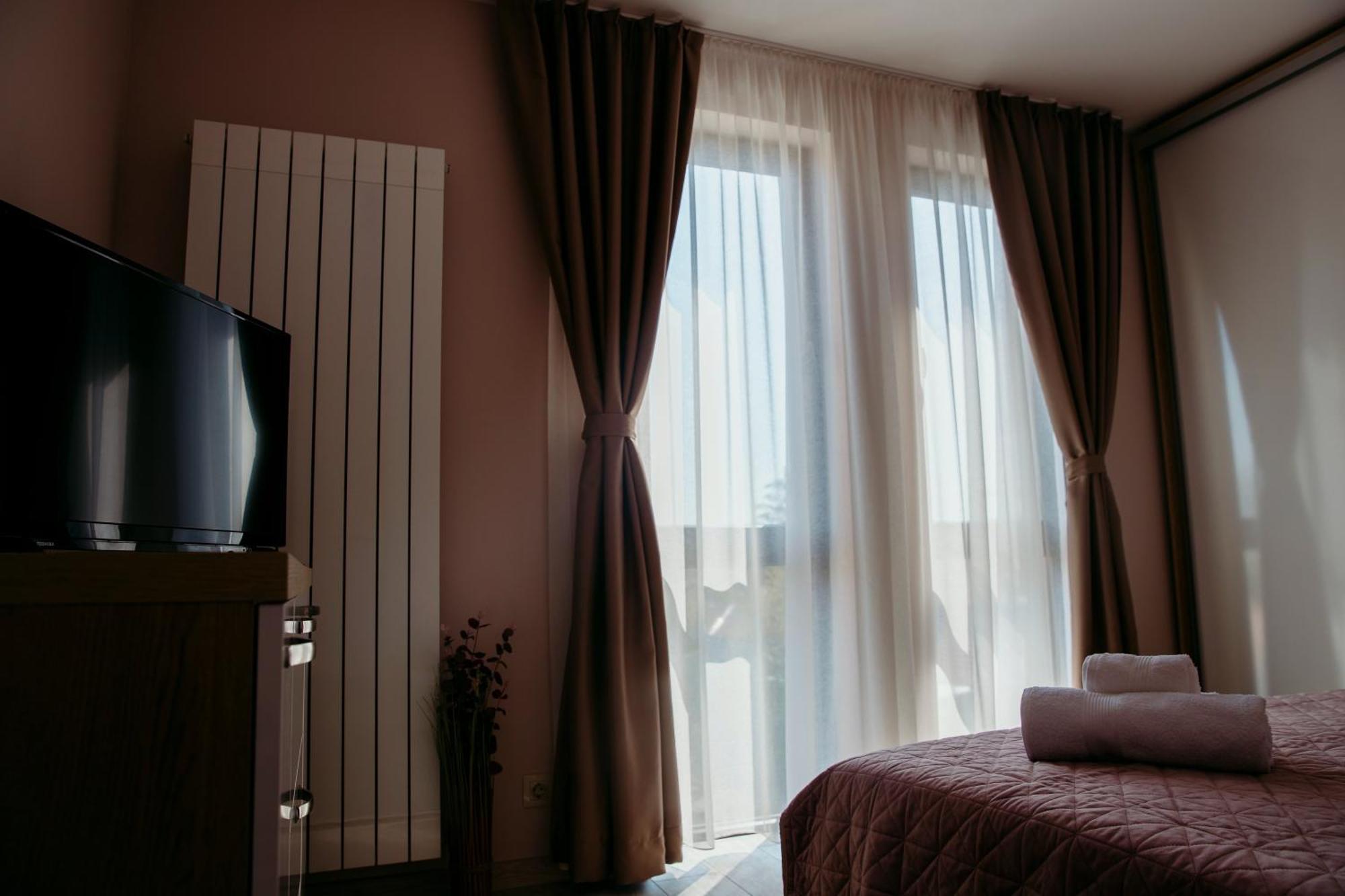 Rose Valley Apartment Казанлык Экстерьер фото